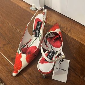 Dolce and gabbana poppy print heels